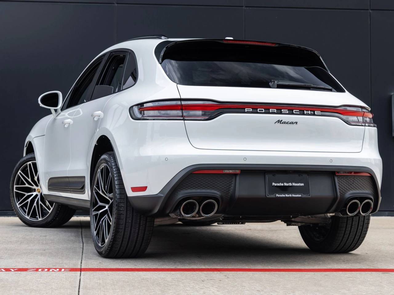2026 Porsche Macan AWD