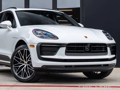 2026 Porsche Macan AWD