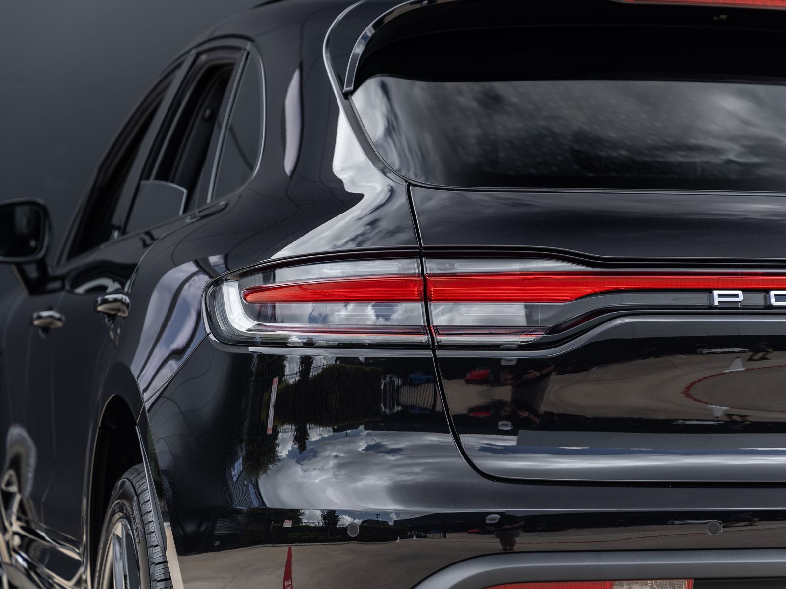 2026 Porsche Macan AWD