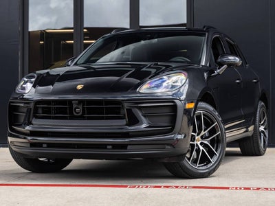 2026 Porsche Macan Base