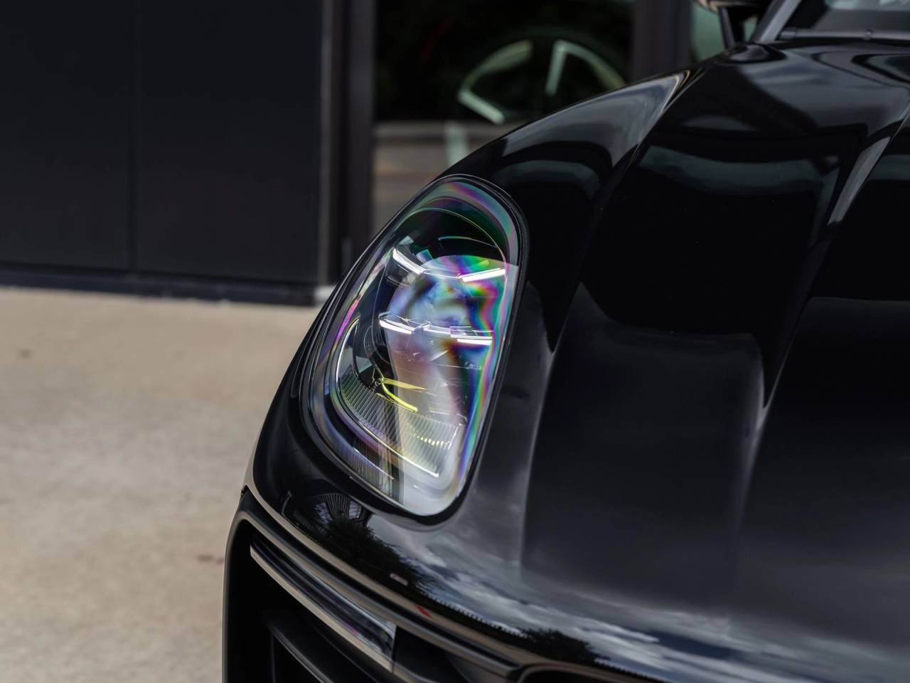 2026 Porsche Macan Base
