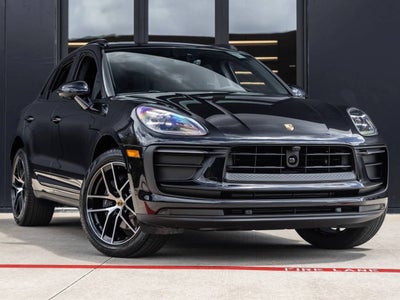 2026 Porsche Macan Base