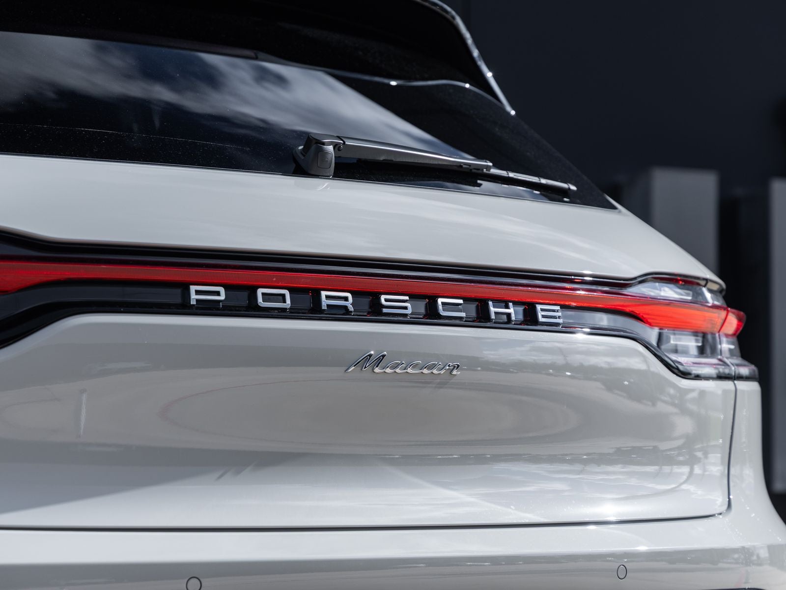 2026 Porsche Macan AWD