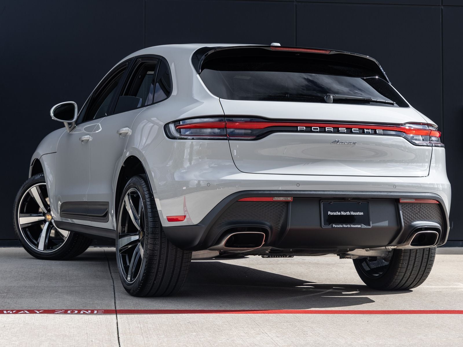 2026 Porsche Macan AWD