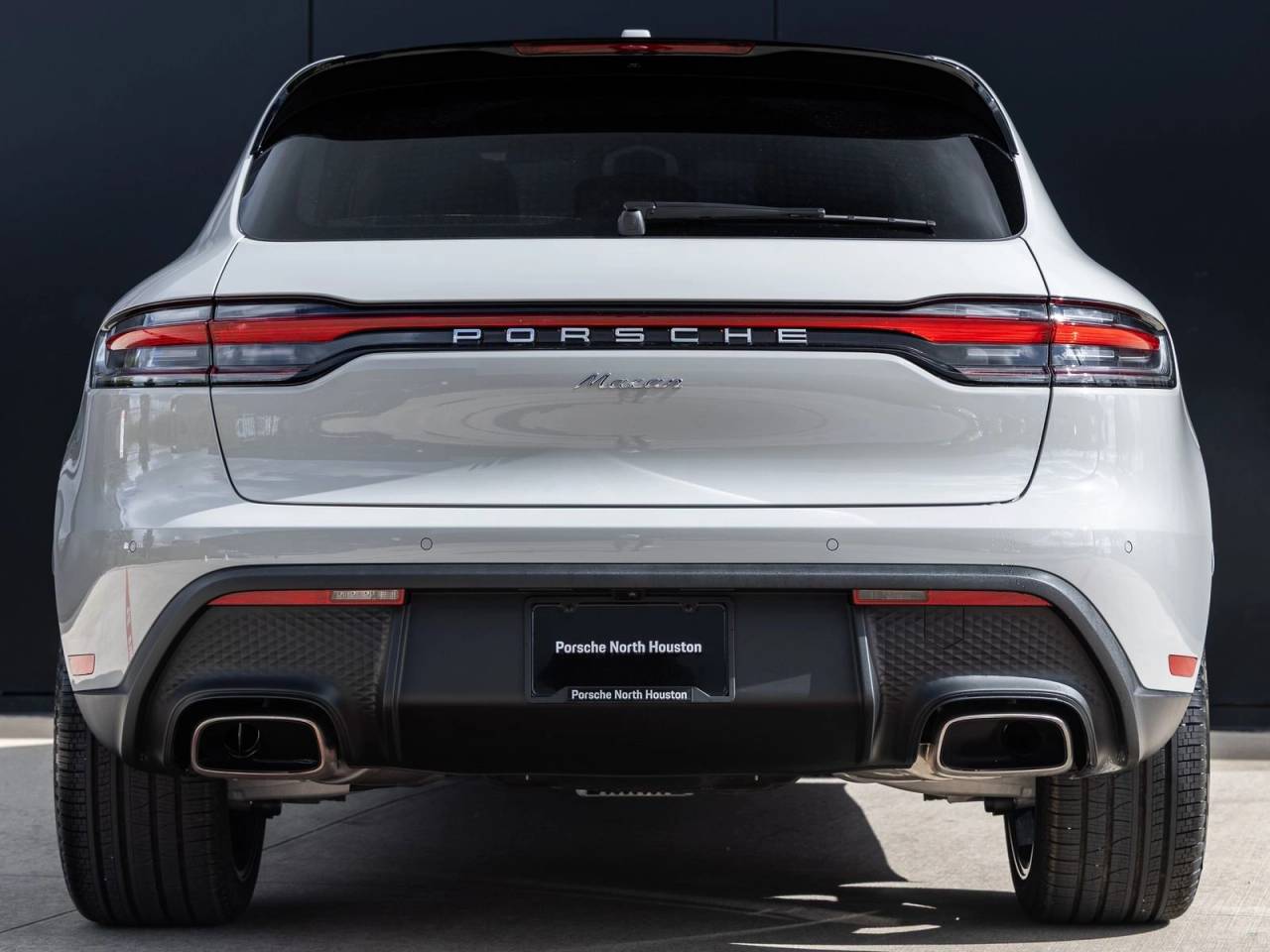 2026 Porsche Macan AWD
