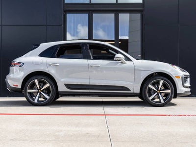 2026 Porsche Macan AWD