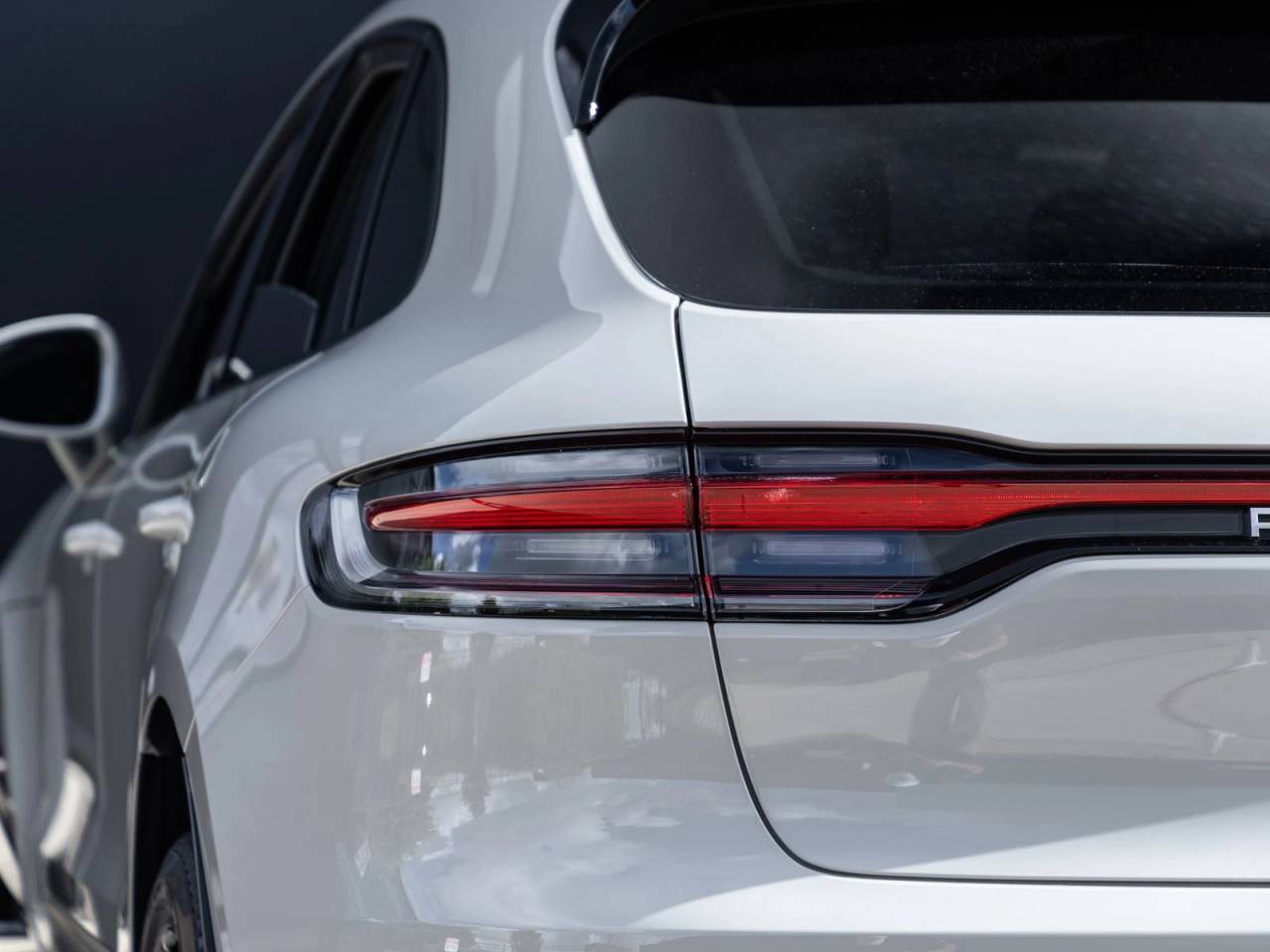 2026 Porsche Macan AWD