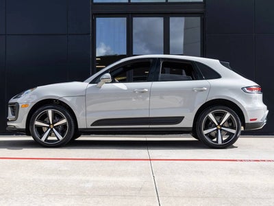 2026 Porsche Macan AWD