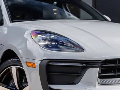 2026 Porsche Macan AWD