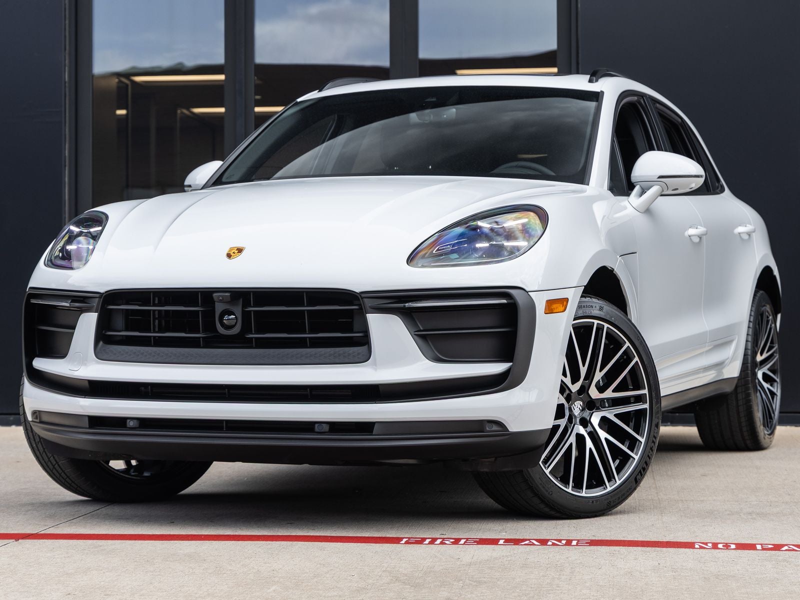 2026 Porsche Macan Macan