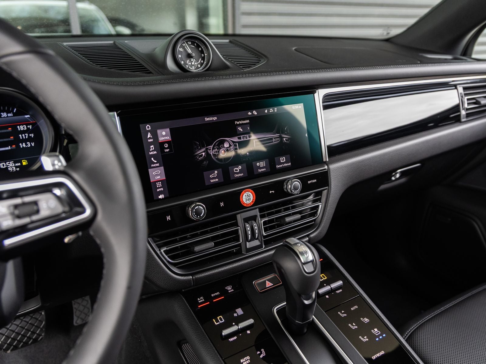 2026 Porsche Macan Macan