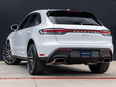 2026 Porsche Macan Macan