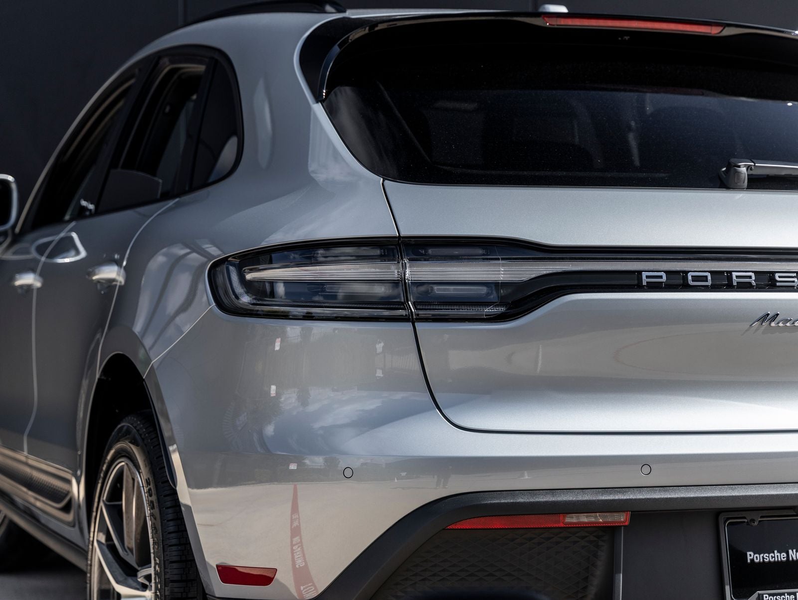 2026 Porsche Macan Base