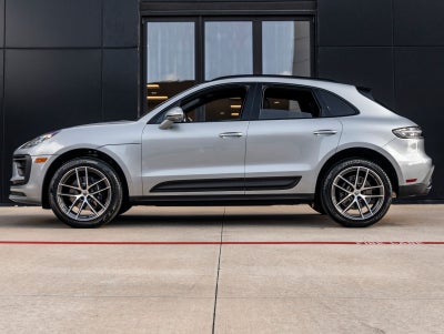 2026 Porsche Macan Base