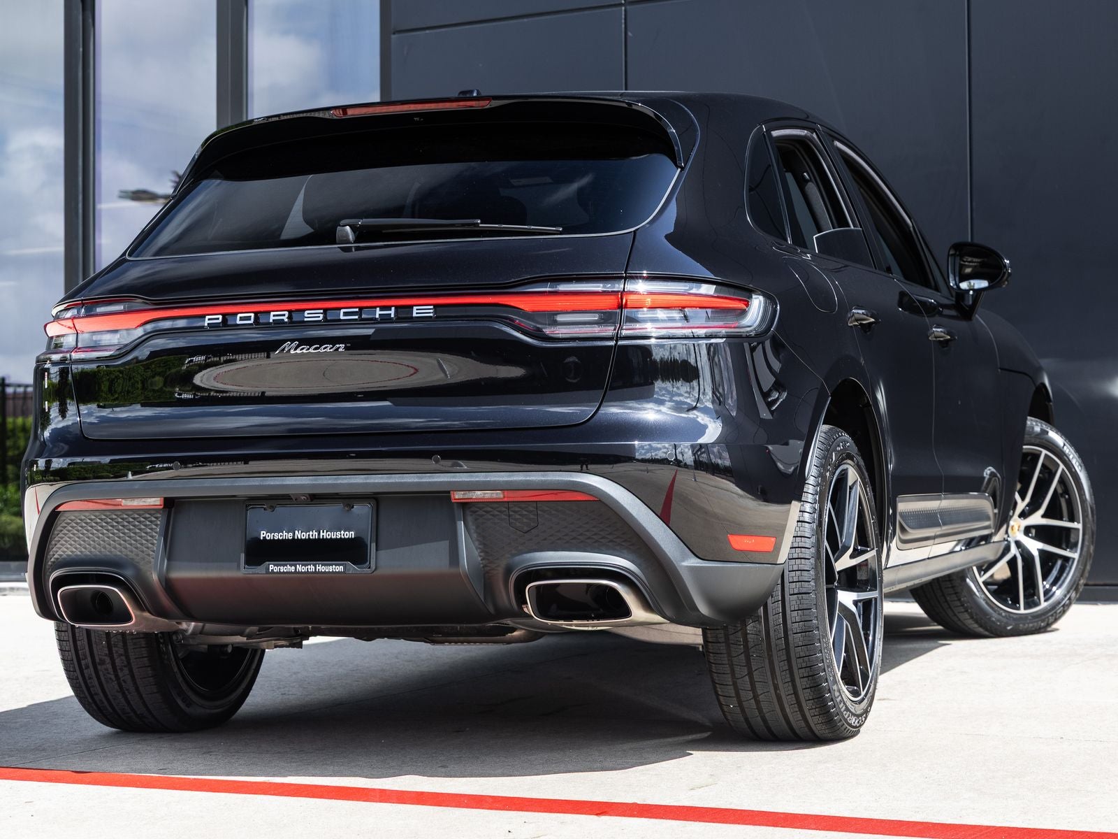 2026 Porsche Macan Macan