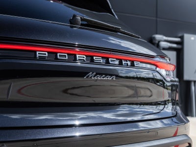 2026 Porsche Macan Macan