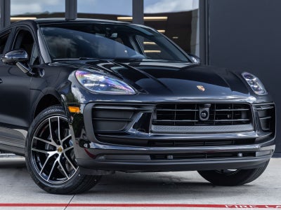 2026 Porsche Macan Macan