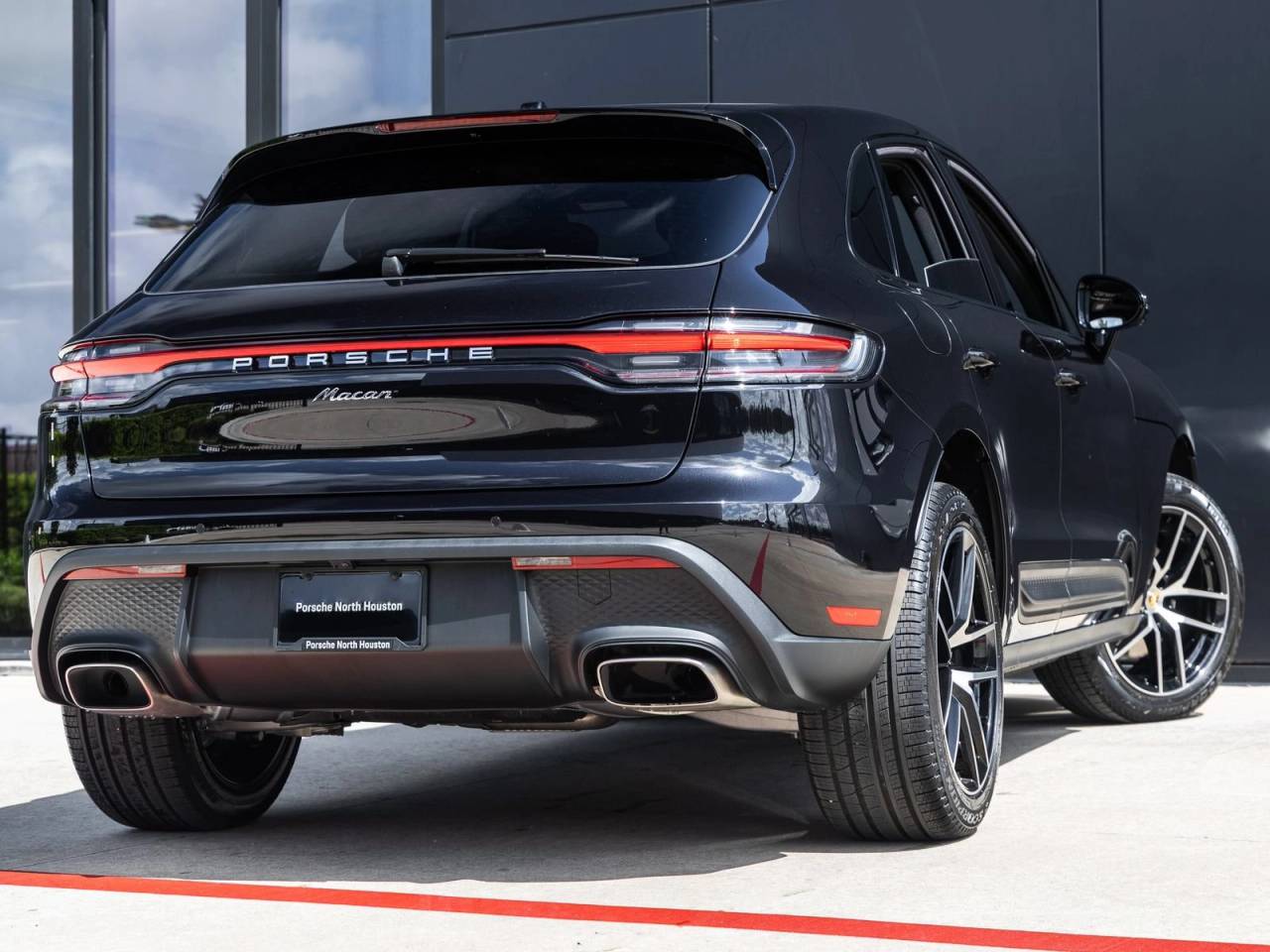 2026 Porsche Macan Macan