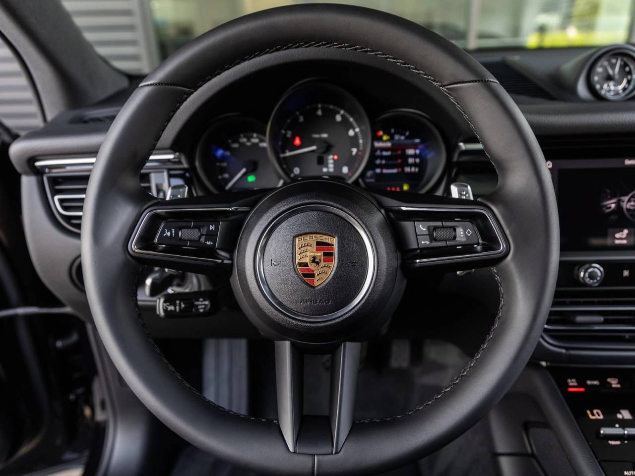 2026 Porsche Macan Macan