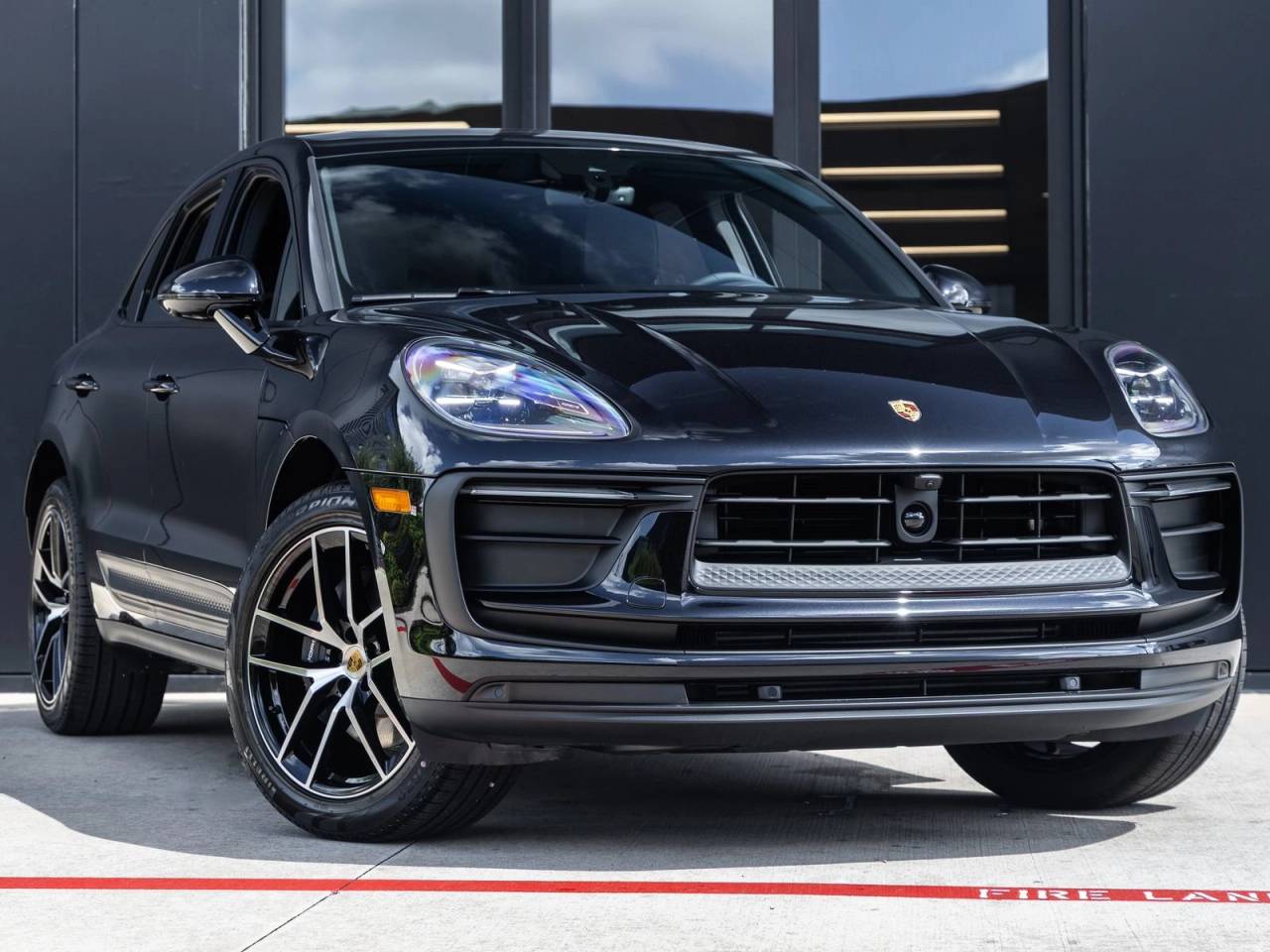 2026 Porsche Macan Macan
