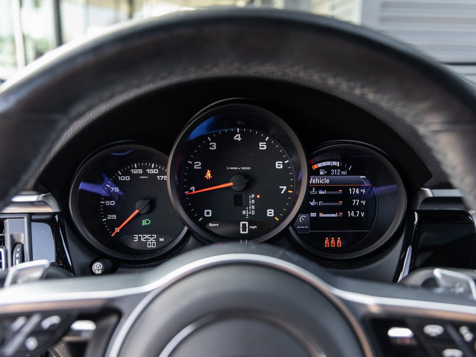 2021 Porsche Macan Macan