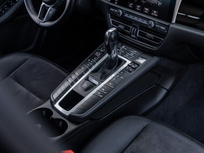2021 Porsche Macan Macan