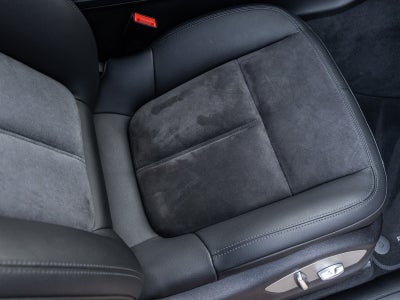 2021 Porsche Macan Macan