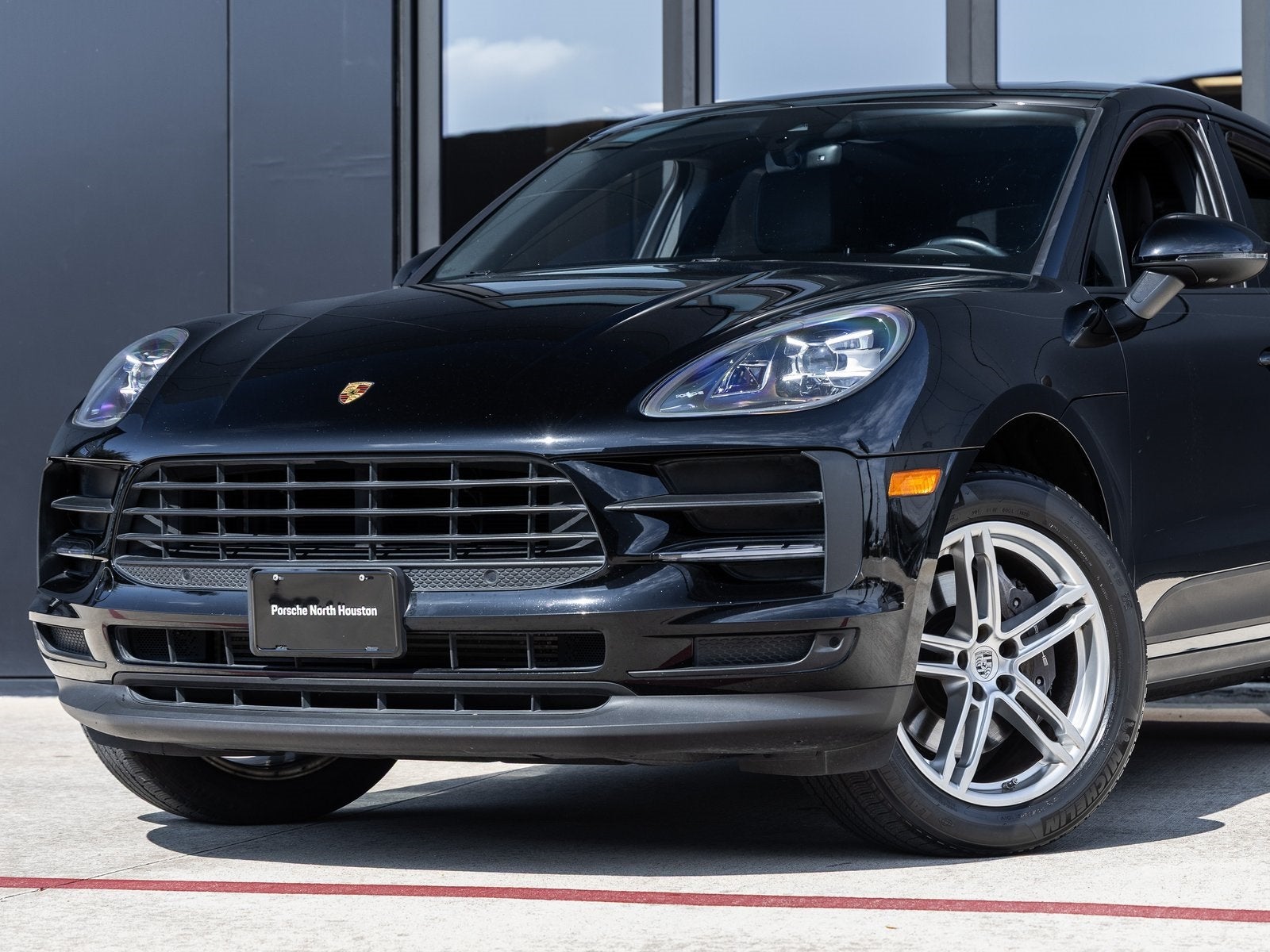 2021 Porsche Macan Macan
