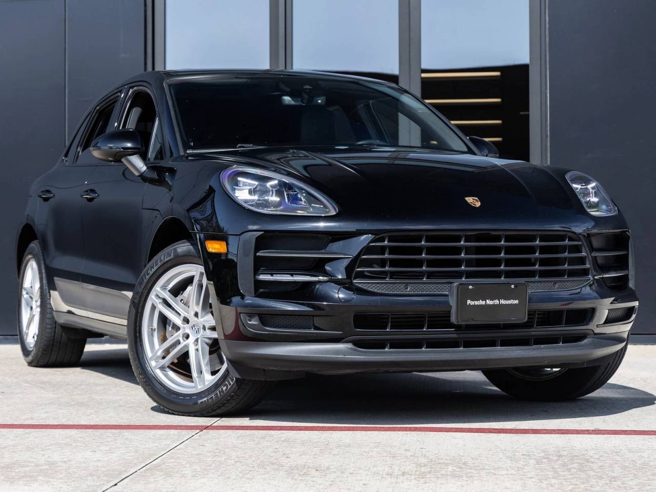 2021 Porsche Macan Macan