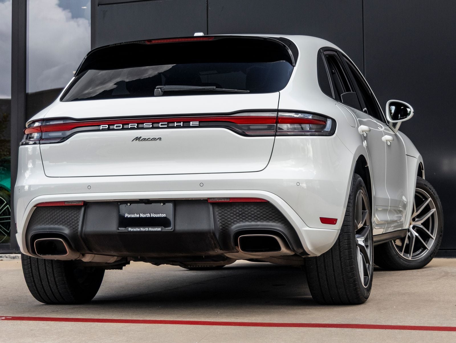 2023 Porsche Macan Macan (MY23)