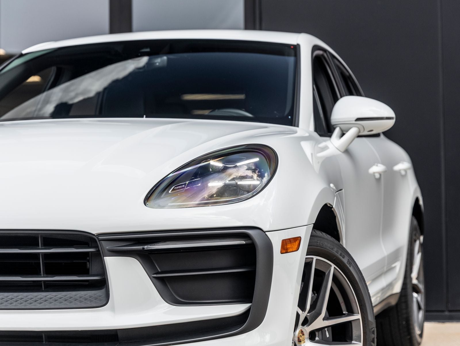 2023 Porsche Macan Macan (MY23)