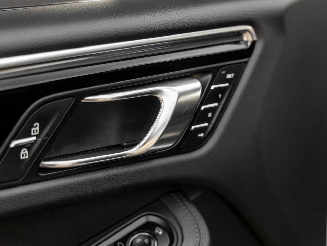 2023 Porsche Macan Macan