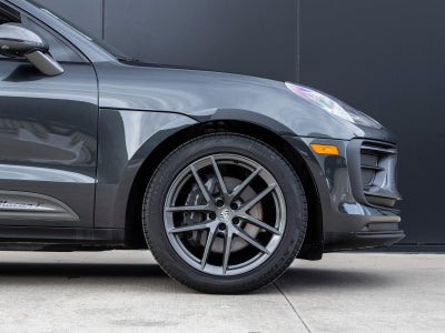 2025 Porsche Macan Macan T