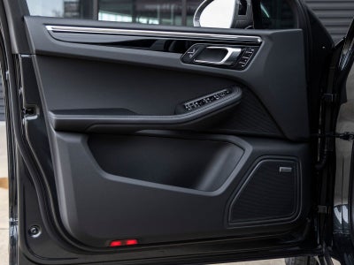 2025 Porsche Macan Macan T