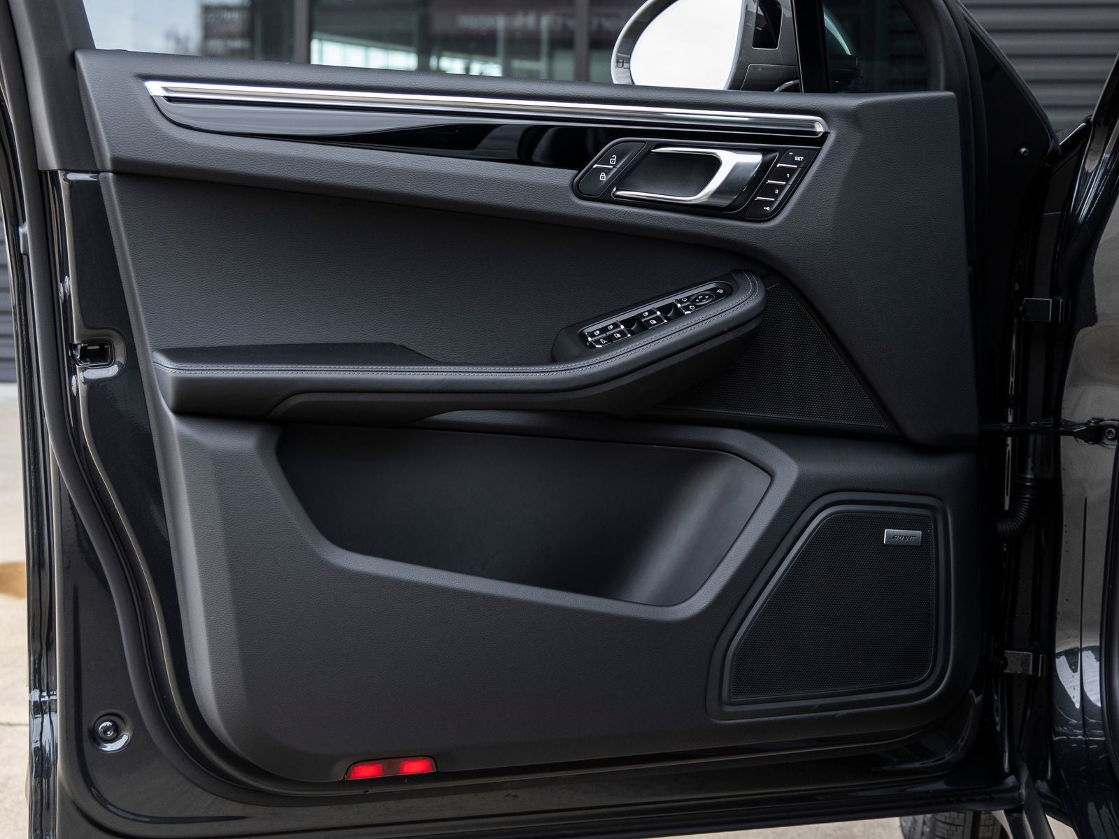 2025 Porsche Macan Macan T