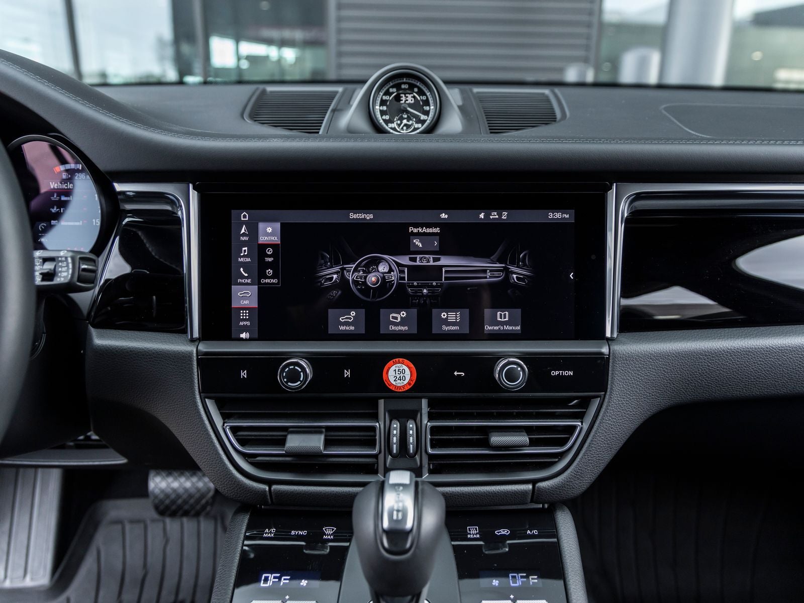 2025 Porsche Macan Macan T