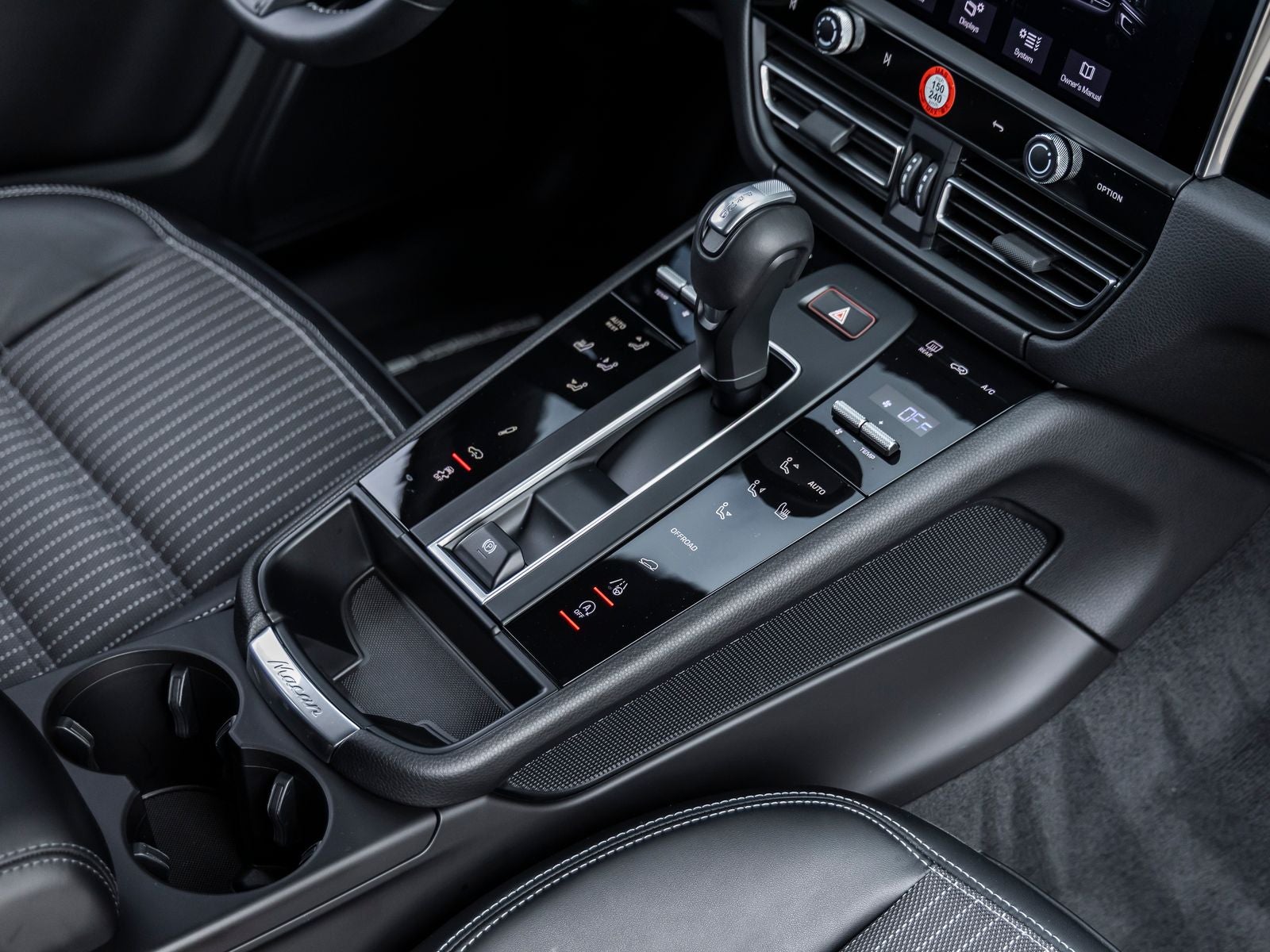 2025 Porsche Macan Macan T