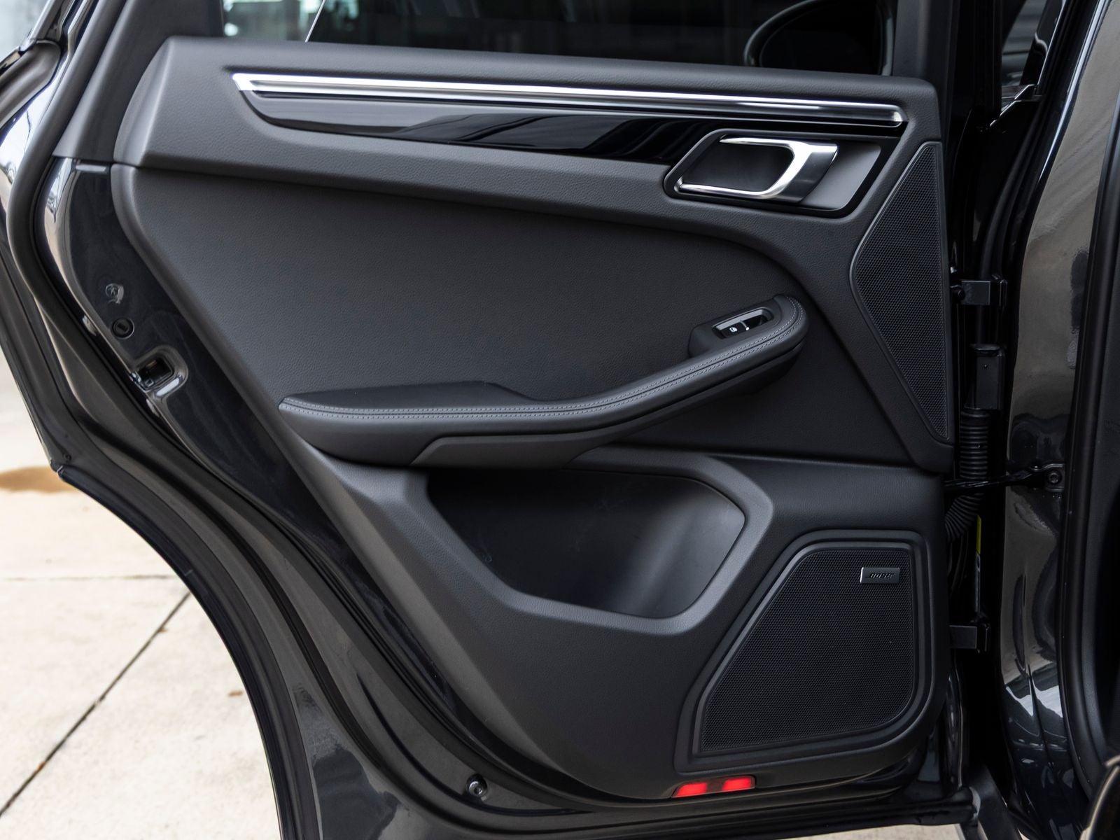 2025 Porsche Macan Macan T