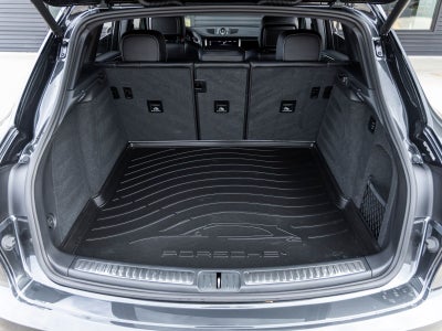 2025 Porsche Macan Macan T