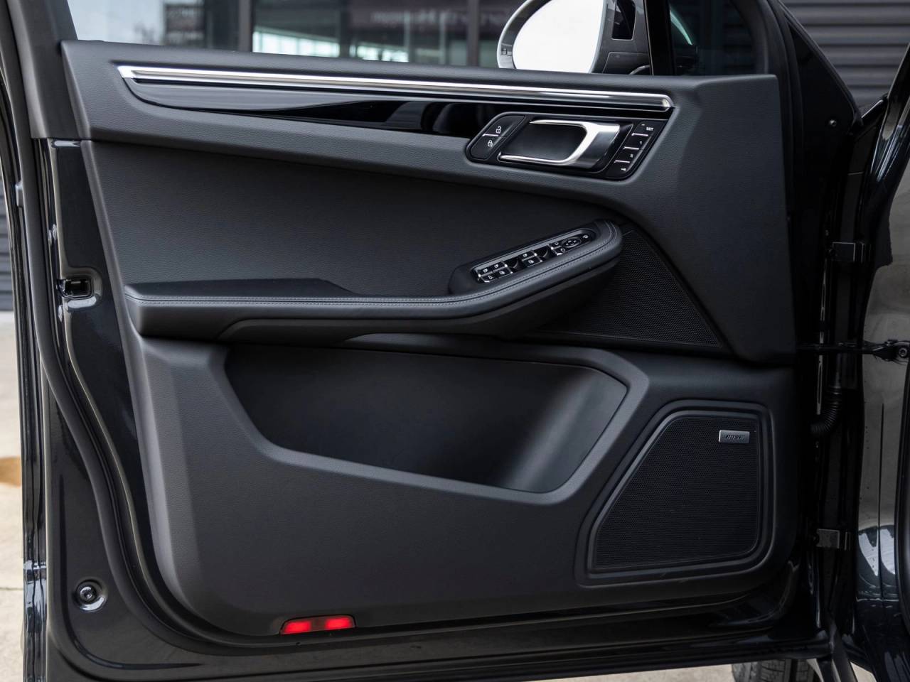 2025 Porsche Macan Macan T