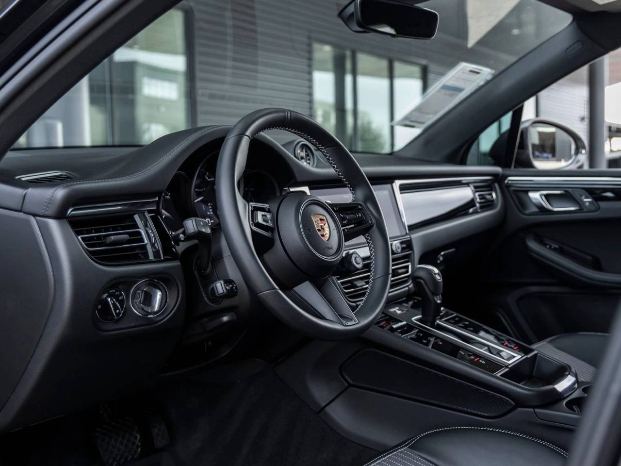 2025 Porsche Macan Macan T