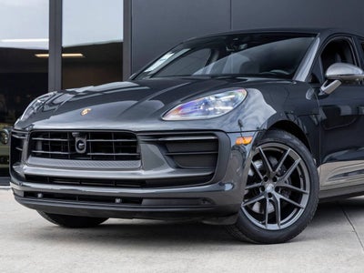 2025 Porsche Macan Macan T