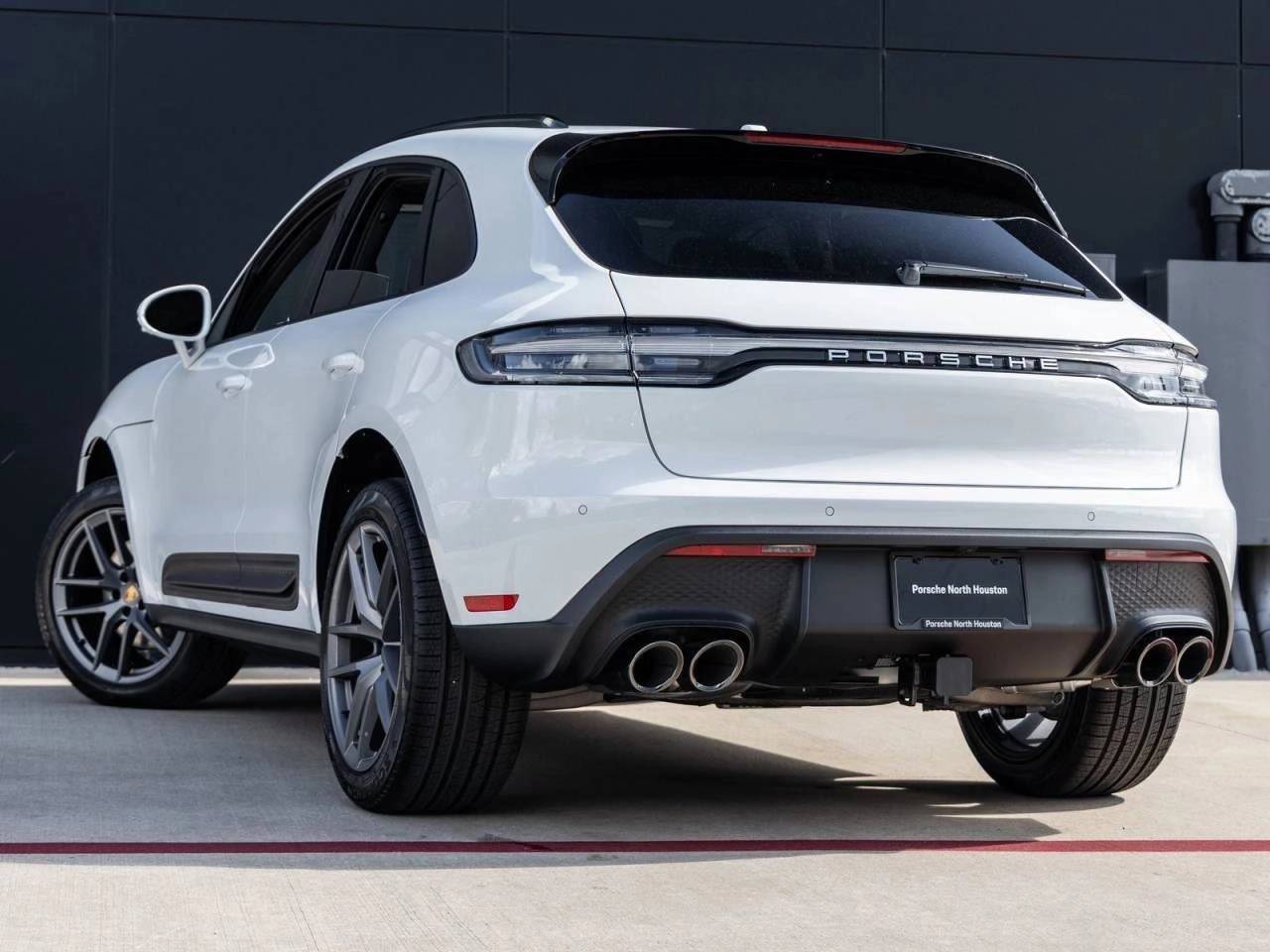 2025 Porsche Macan Macan