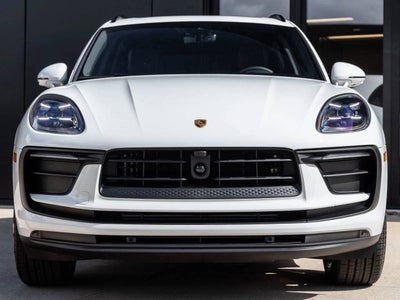 2025 Porsche Macan Macan