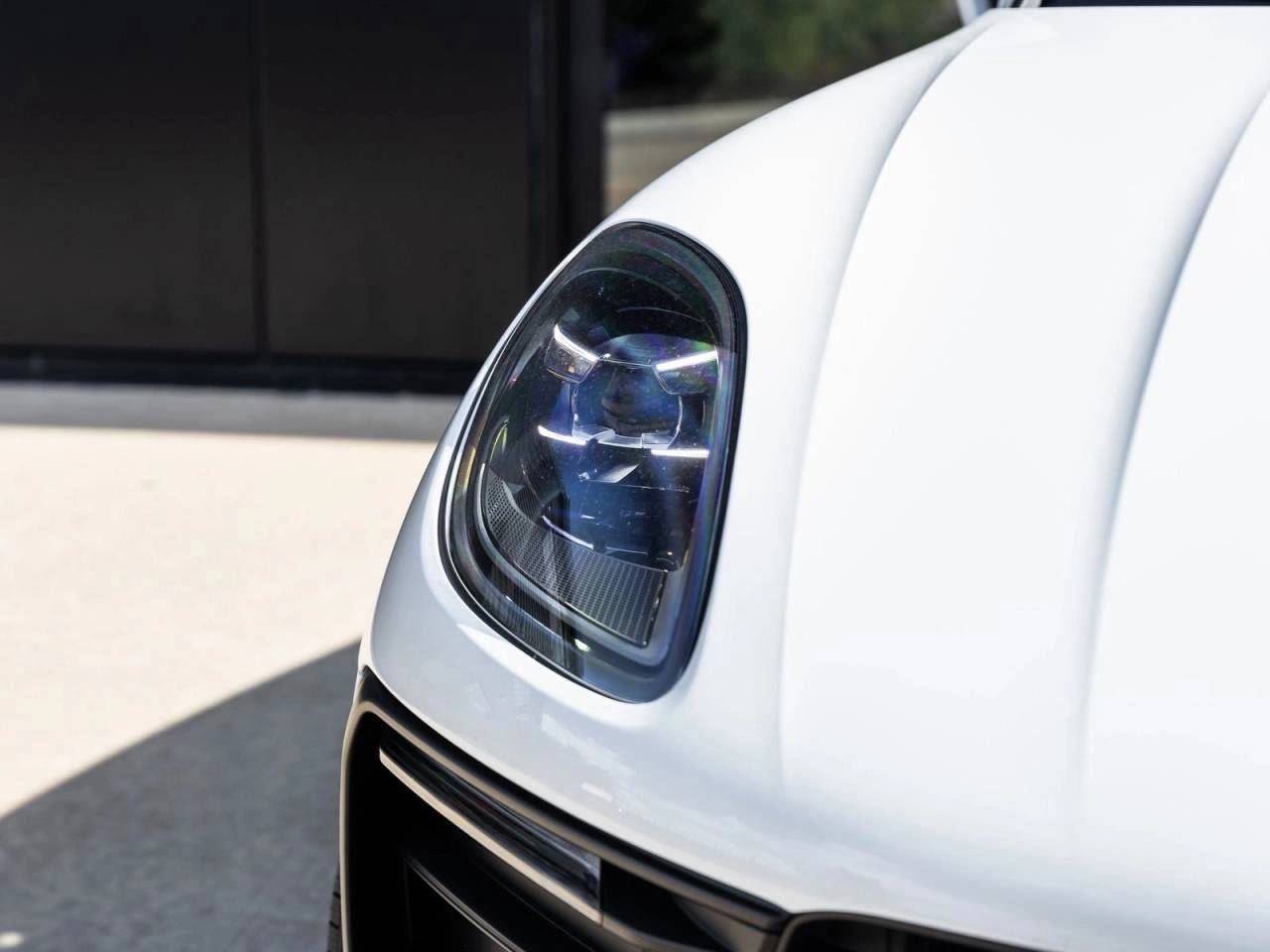 2025 Porsche Macan Macan