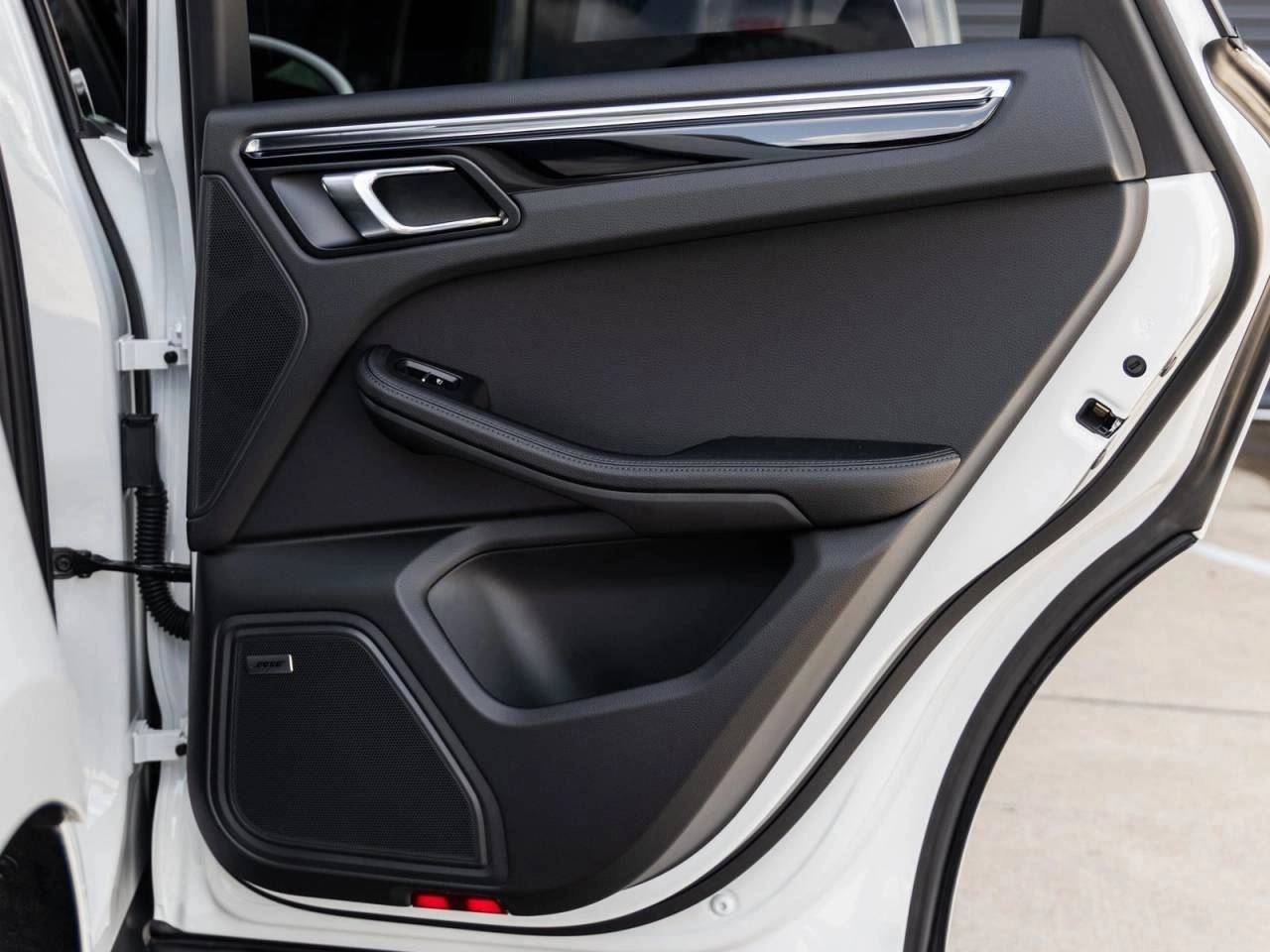 2025 Porsche Macan Macan