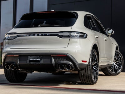 2025 Porsche Macan AWD