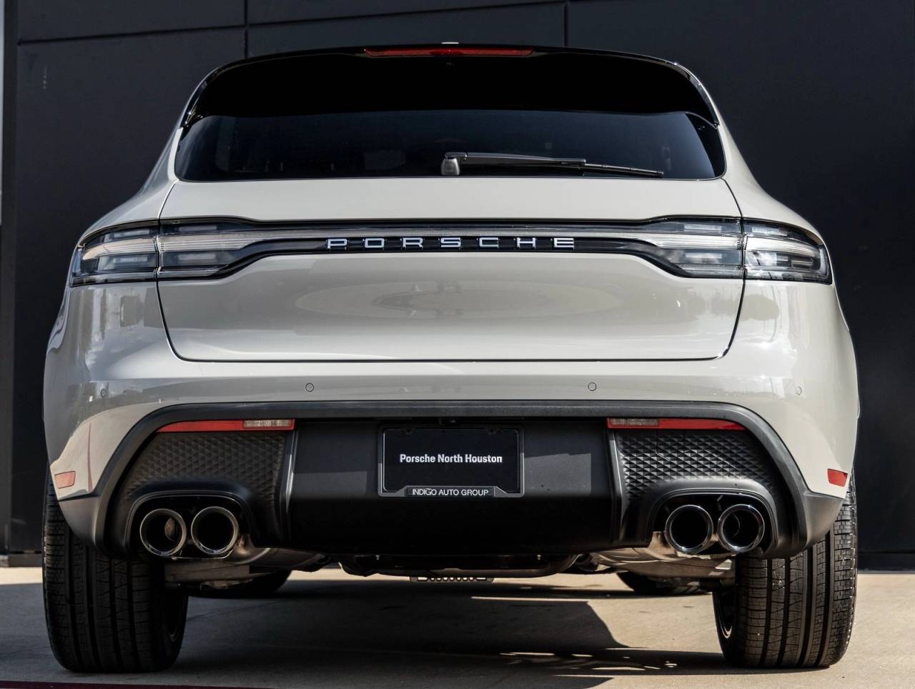2025 Porsche Macan AWD