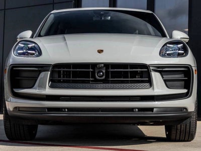 2025 Porsche Macan AWD