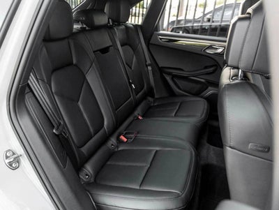 2025 Porsche Macan AWD